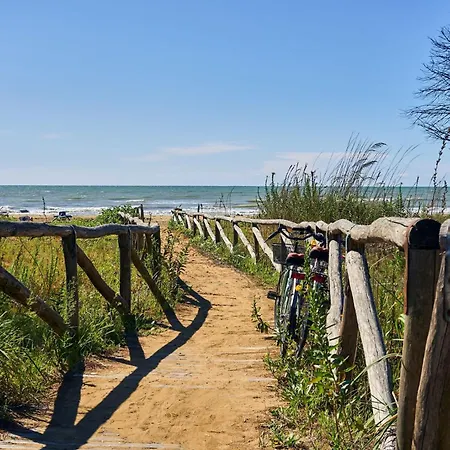 Quiet Flat Near The Beach-beahost Apartment *