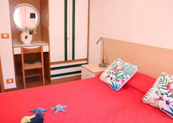 Quiet Flat Near The Beach-beahost بيبيوني